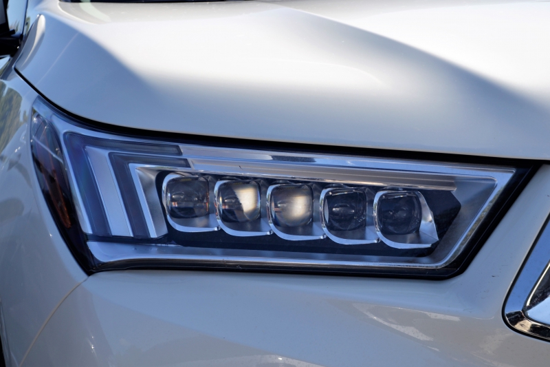 concession-auto-TOUET SUR VAR-min_acura-headlamp-2834131